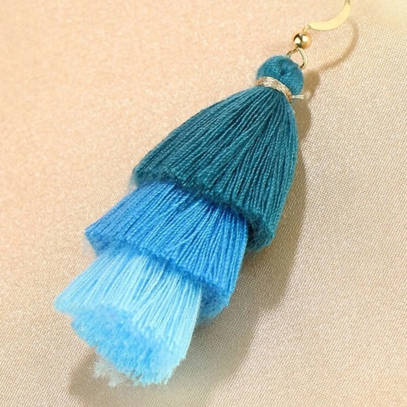 3 pairs tassel charm drop earrings.