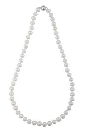 A  signature freshwater pearl strand necklace