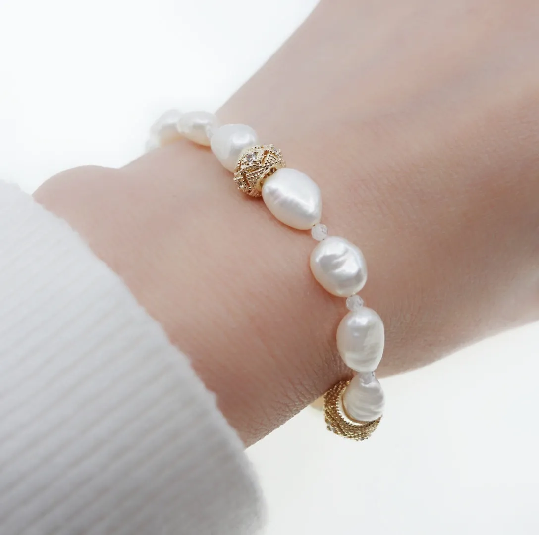 Baroque Pearl Necklace and Bracelet Set with Water Wave