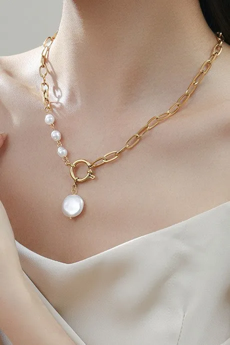 Classy & Elegant Pearl Chain Necklace