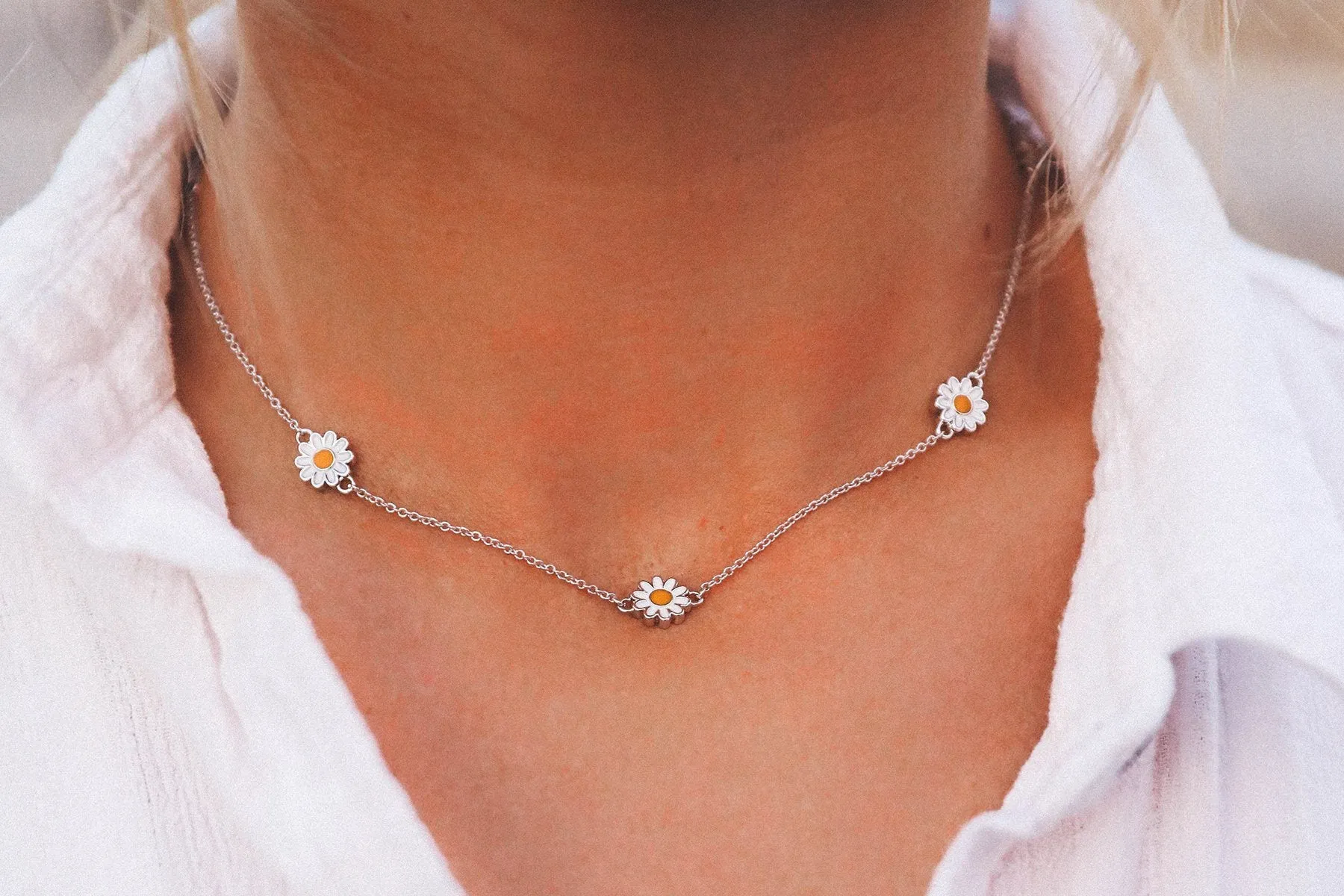 Daisy Choker