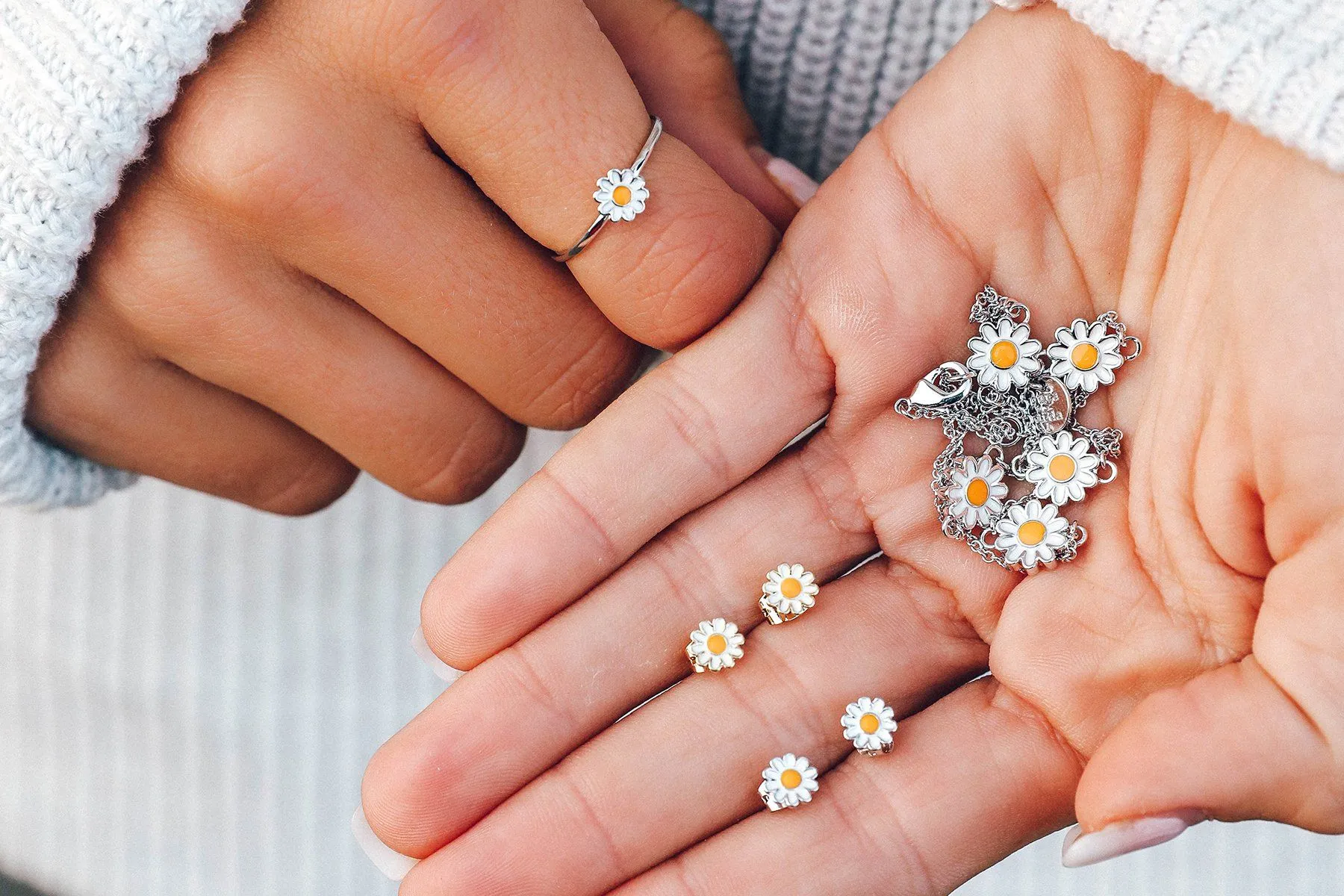 Daisy Choker