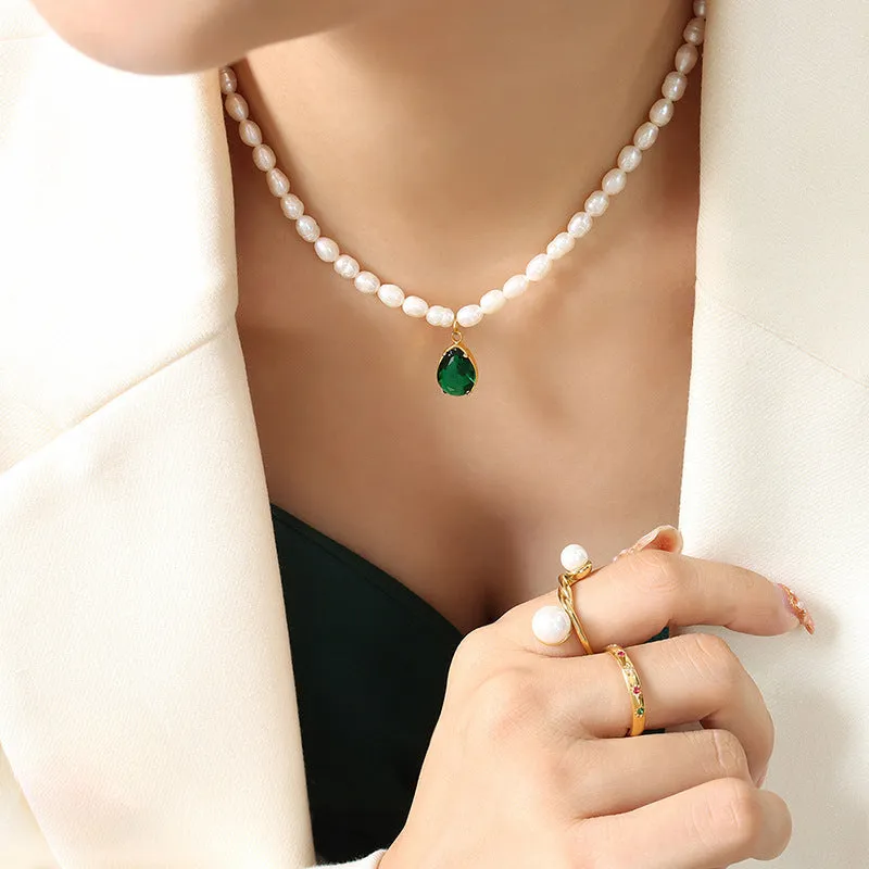 Deep Green Zircon Teardrop Pendant Freshwater Pearl Necklace