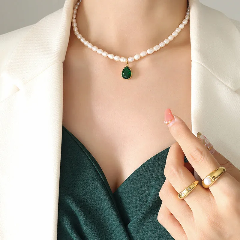 Deep Green Zircon Teardrop Pendant Freshwater Pearl Necklace