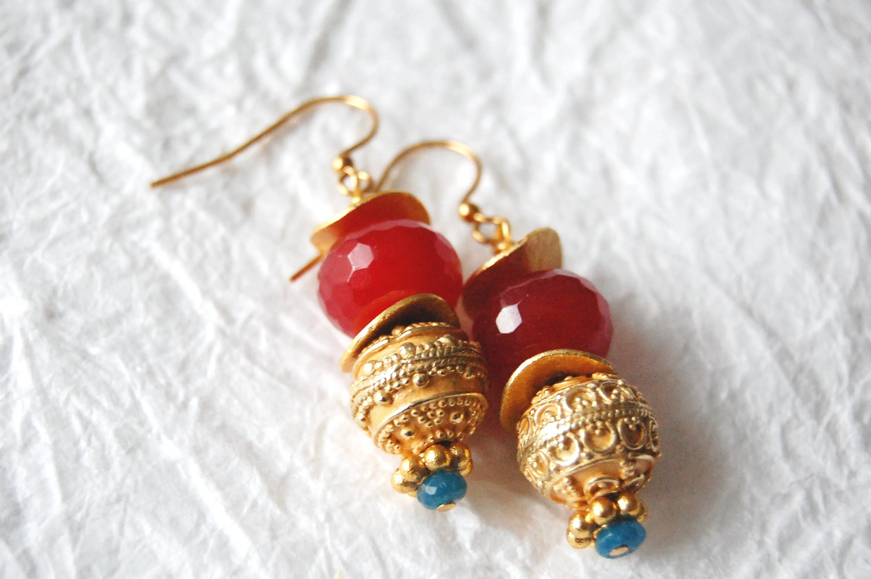 Dyed Jade Fuchsia Rondelle Gold Plated Greek Inspired Drop Earrings Kyra Earrings E041712