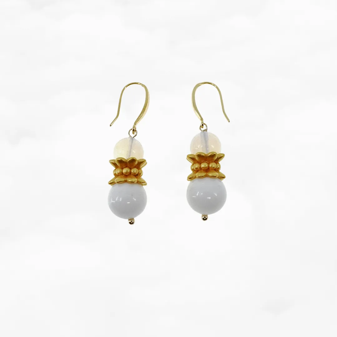 Formlessness White Gemstone Earrings