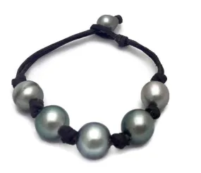 Jhaña Pearl Laka Bracelet