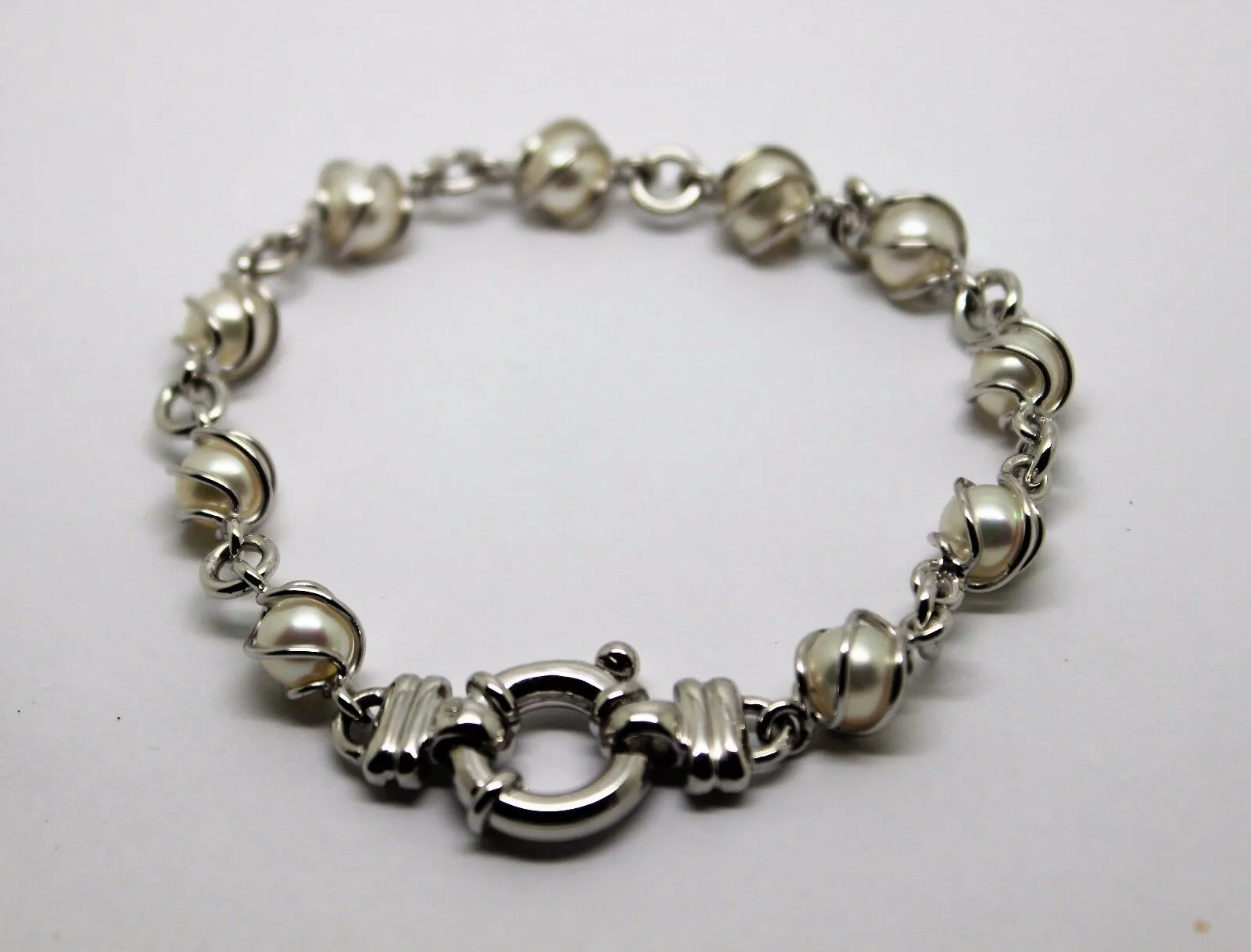 Kaedesigns 22cm long New Sterling Silver Bolt Ring Freshwater White Pearl Bracelet