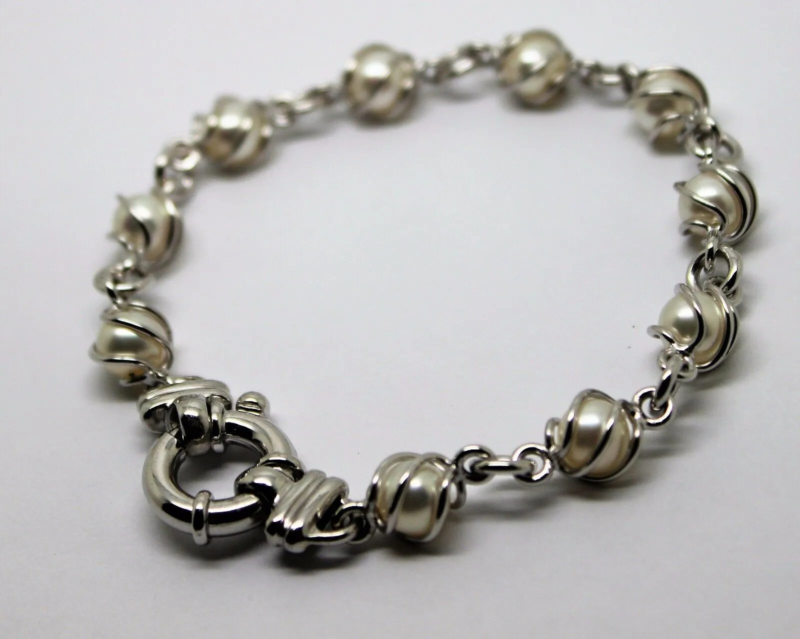 Kaedesigns 22cm long New Sterling Silver Bolt Ring Freshwater White Pearl Bracelet