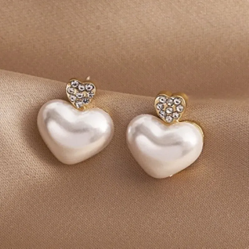 Korean Fashion Elegant Geometric Heart Ear Studs Women Simple Design Pearl Zircon Rhombic Stud Earrings Delicate Jewelry Gifts