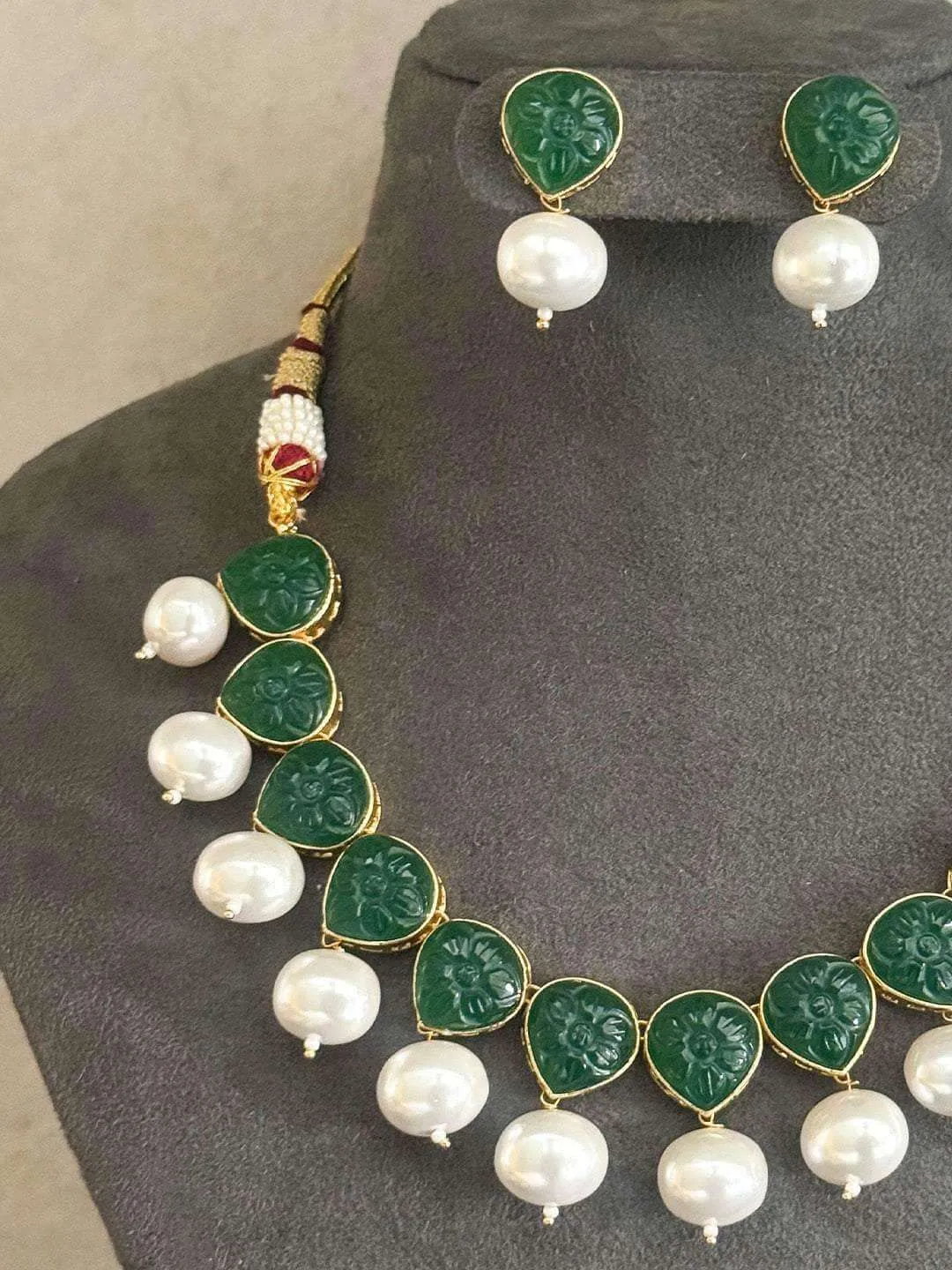 Kundan Green Single Line Necklace Set