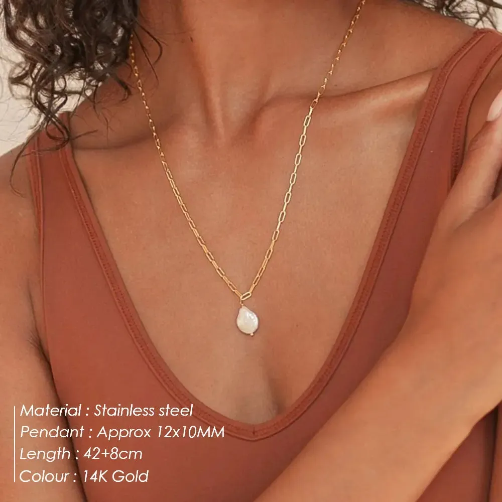 Luxurious Rectangle Link Chain Fresh Water Pearl Necklace