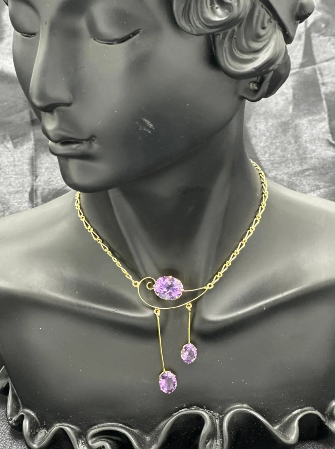 Stunning Antique 9ct Yellow Gold 3 stone Amethyst Necklet