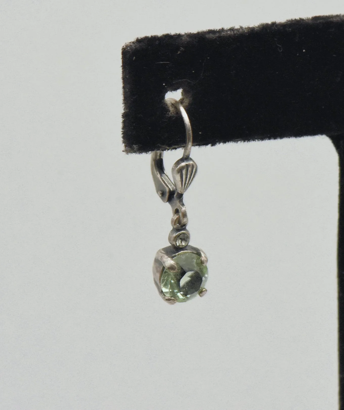 UNMATCHED Vintage Pale Green Glass Crystal Dangle Earring