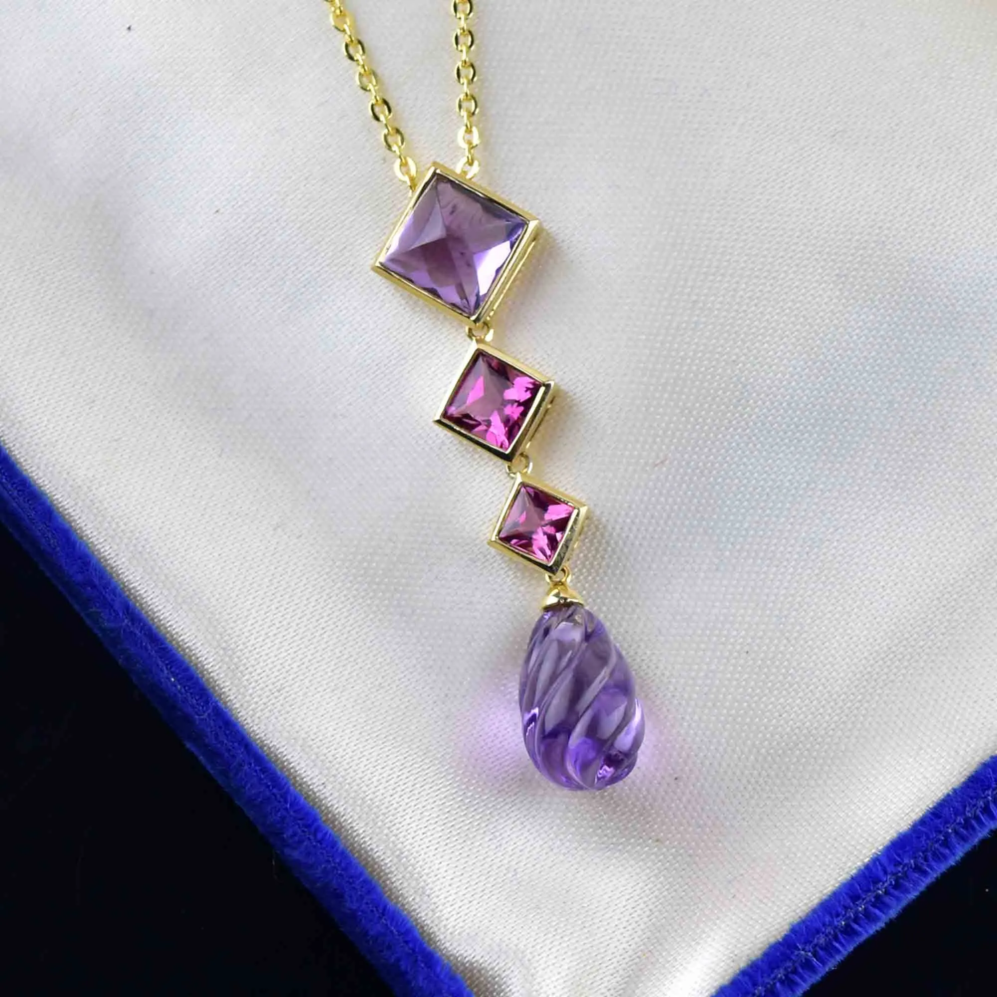 Vintage 14K Gold Tourmaline Sugarloaf Amethyst Pendant Necklace