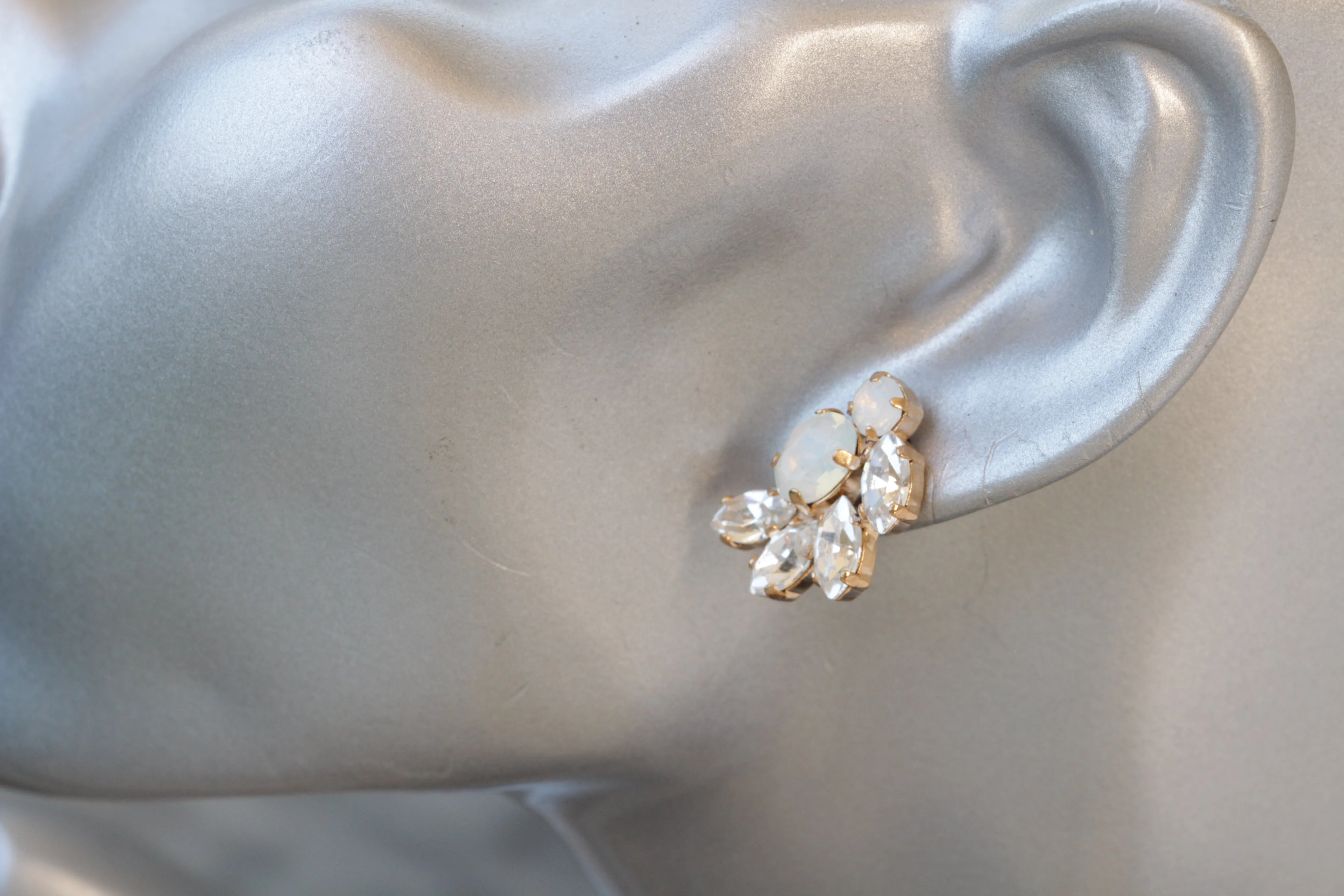 WHITE CRYSTAL STUDS